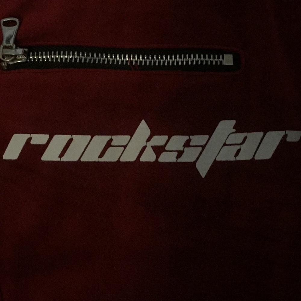 Rockstar - Picture 5 of 6